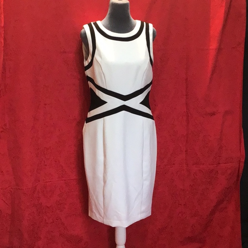 💕NWT💕 Worthington white & black Geo stripe dress size 8